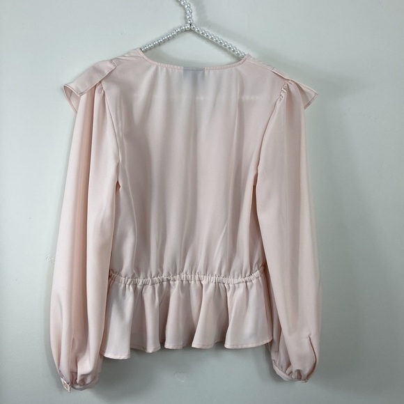 Who What Wear Blush Pink Ruffle Peplum Long Sleeve Silky Top XS - Picture 7 of 8